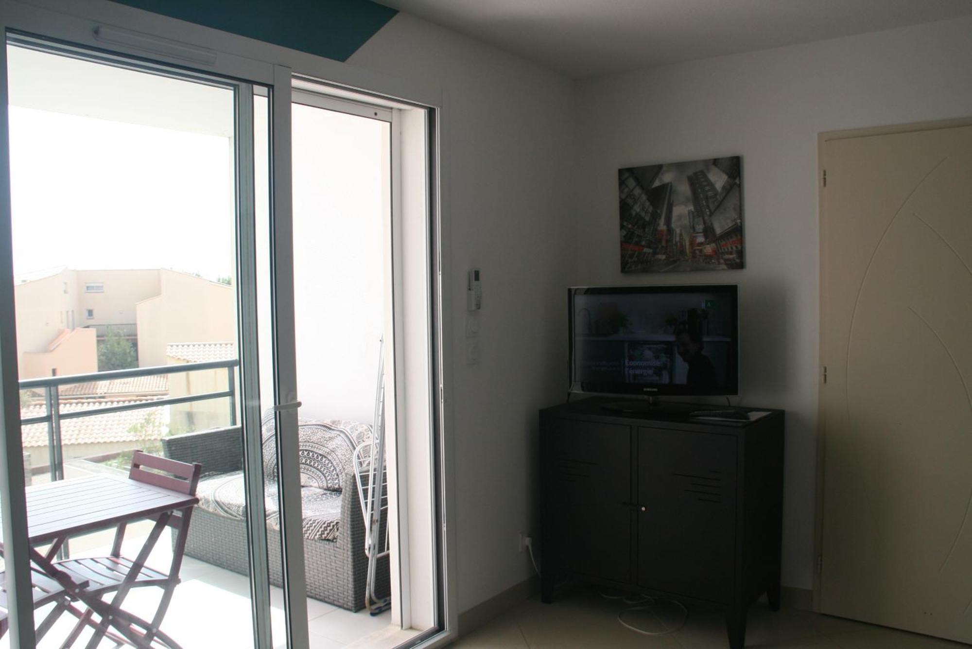 T2 moderne avec terrasse a 100m de la plage et parking sécurisé 4 PERS MAXI Saint-Pierre-la-Mer  Exterior foto